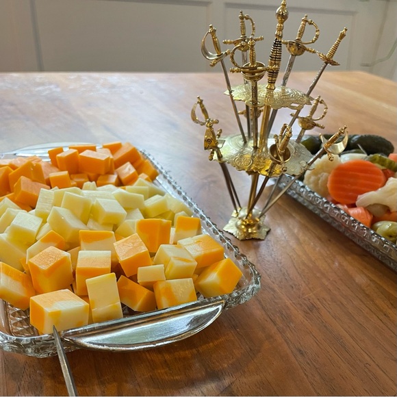 Vintage Toledo Cocktail Appetizer 12 Sword Set - Picture 2 of 6